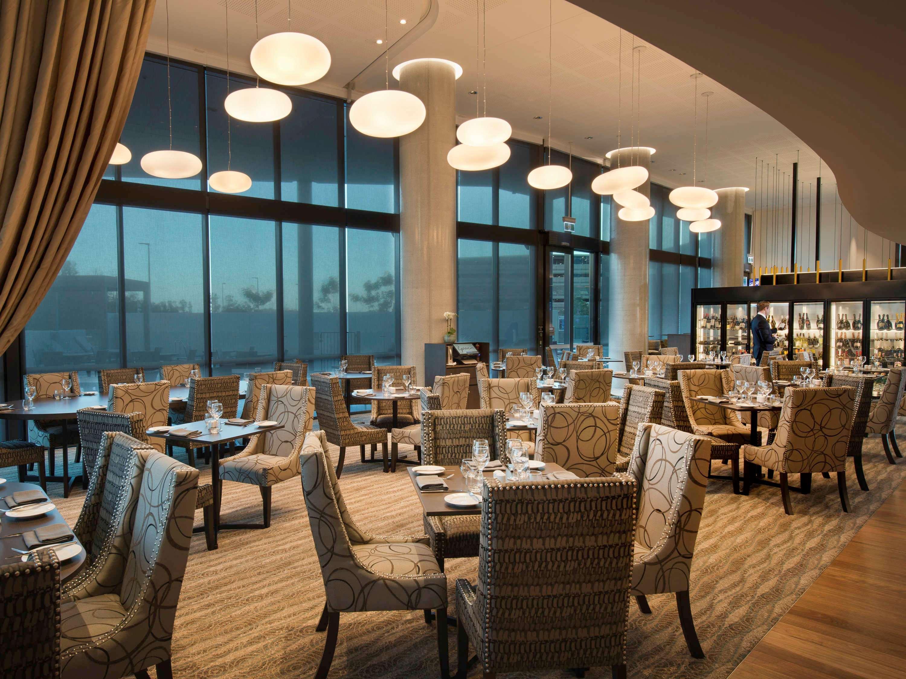 Pullman Brisbane Airport Hotel Exterior foto The restaurant